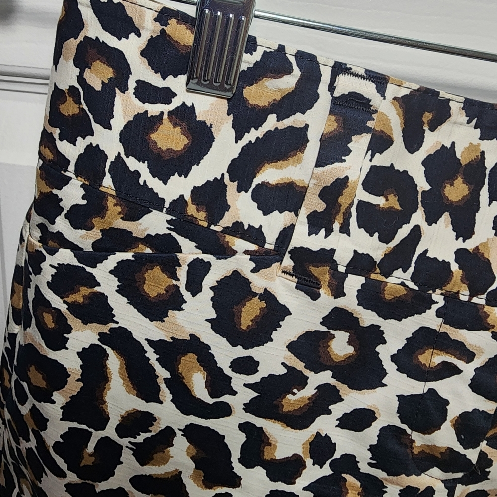 Leopard Print Short Shorts - Picture 6 of 7